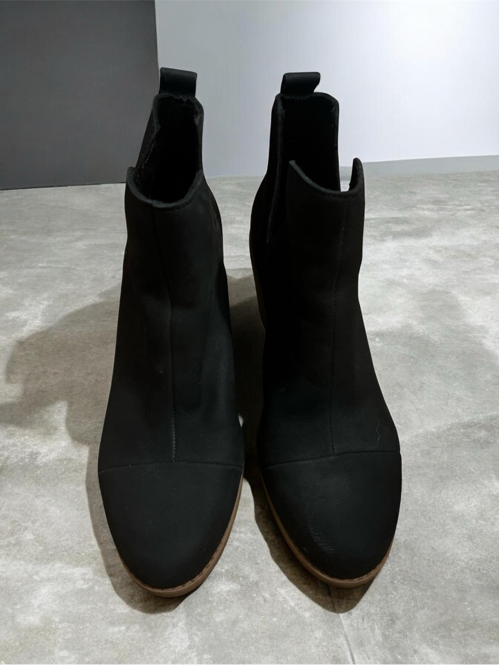 Toms Black Chelsea Ankle Boots with Pull Tabs